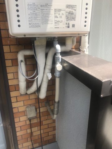 ハチの巣除去!!!