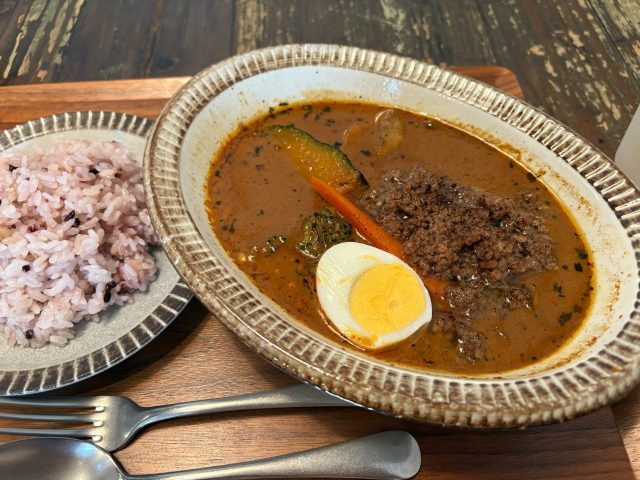 まるで昭和にタイムスリップ!心も体も喜ぶ絶品スープカレーを発見!SHO-AN2