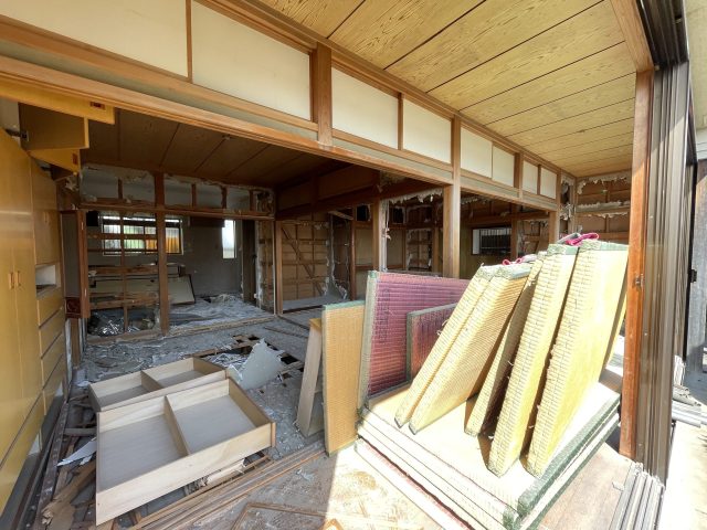 次はどんな建物が・・・