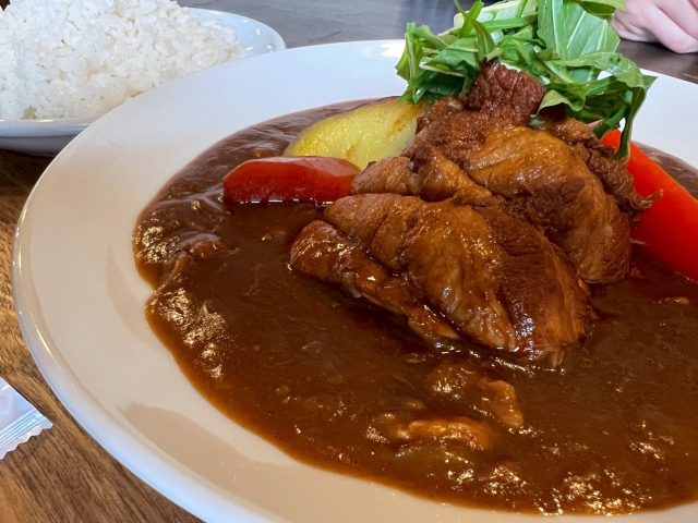 じっくり仕込まれた絶品欧風カレー!