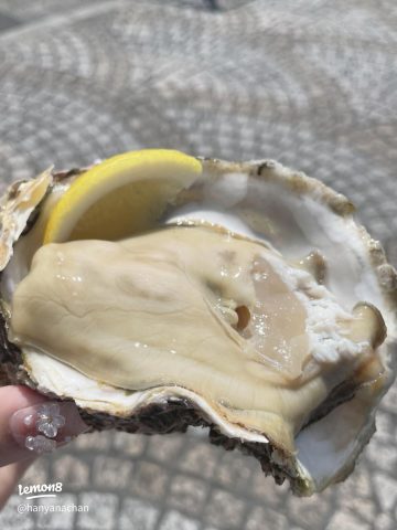 那珂湊おさかな市場で生牡蠣たべました!!